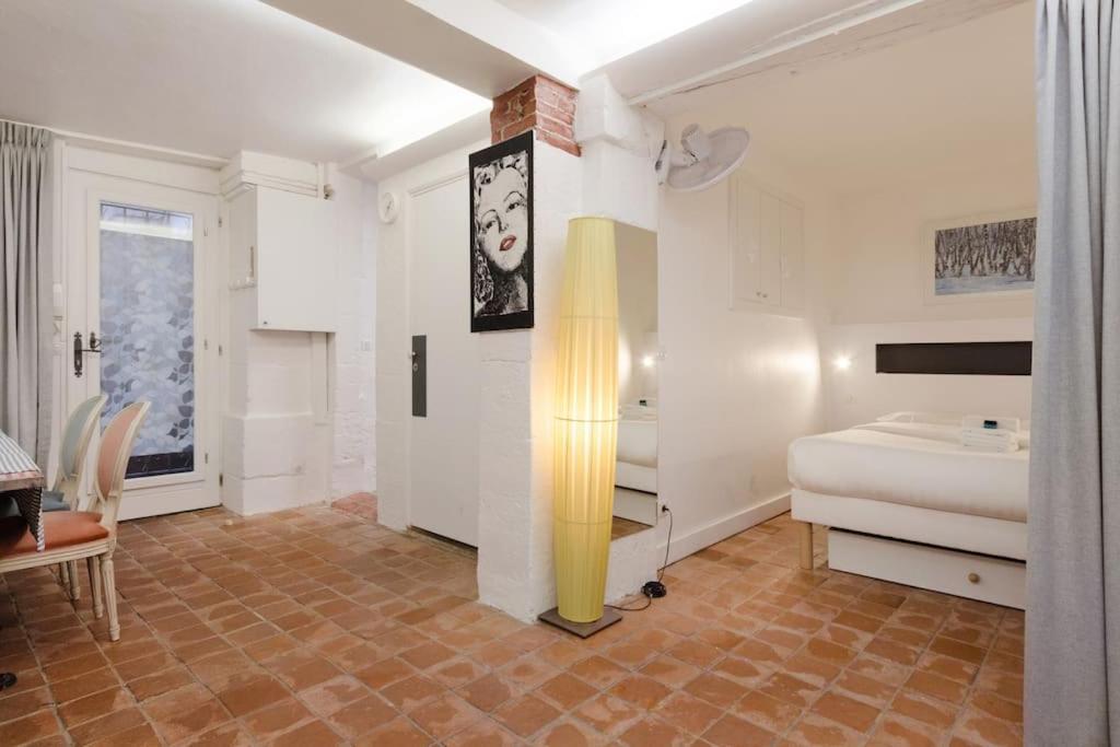 Atypical Flat - Place Des Vosges - 4 People * Paris