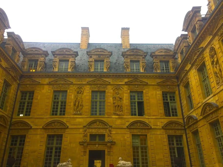 Apartment Atypical Flat - Place Des Vosges - 4 People